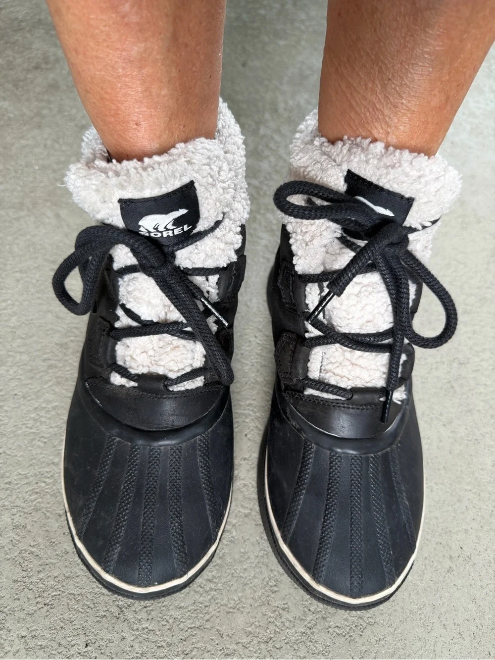 SOREL Out N About IV Chillz Waterproof Winter Boots Women’s 9 Black/Chalk